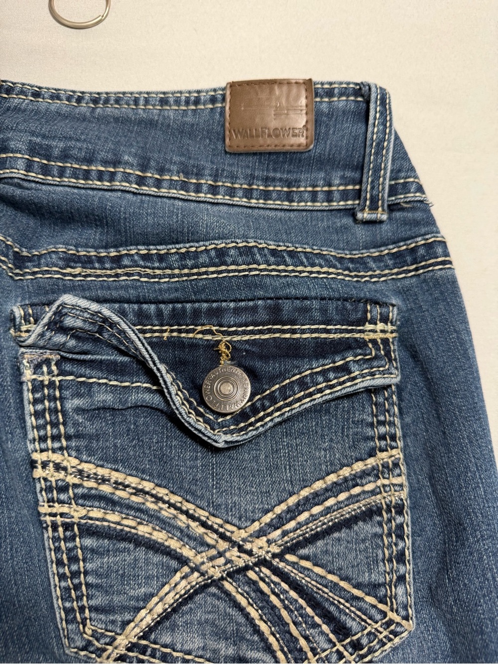 WallFlower "The Luscious Curvy" mid-rise denim jeans Sz 9R #927 - Picture 10 of 12